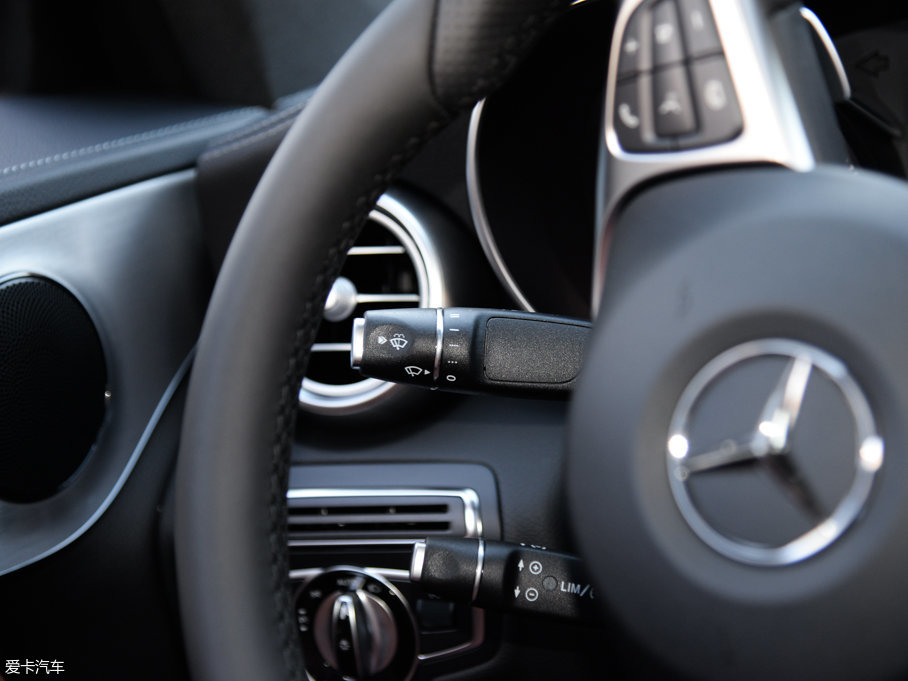 2017YCCoupe C 200 4MATIC I܇