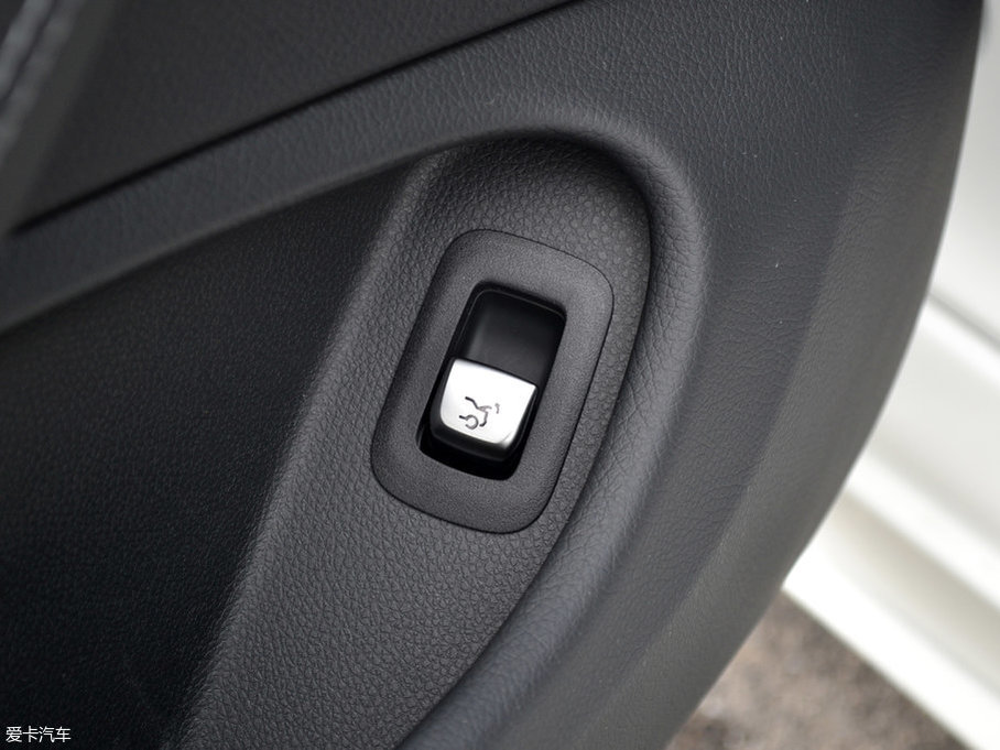 2017YC(j)Coupe C 200 I܇