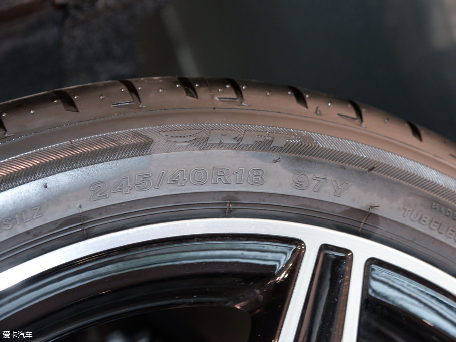 2017YCCoupe Ŀ C 200 I܇