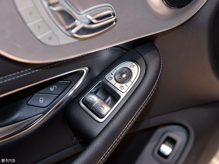 2017YCCoupe Ŀ C 200 I܇