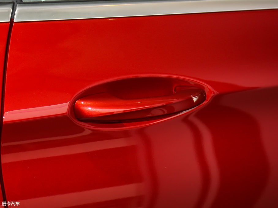 2017YCCoupe Ŀ C 200 I܇