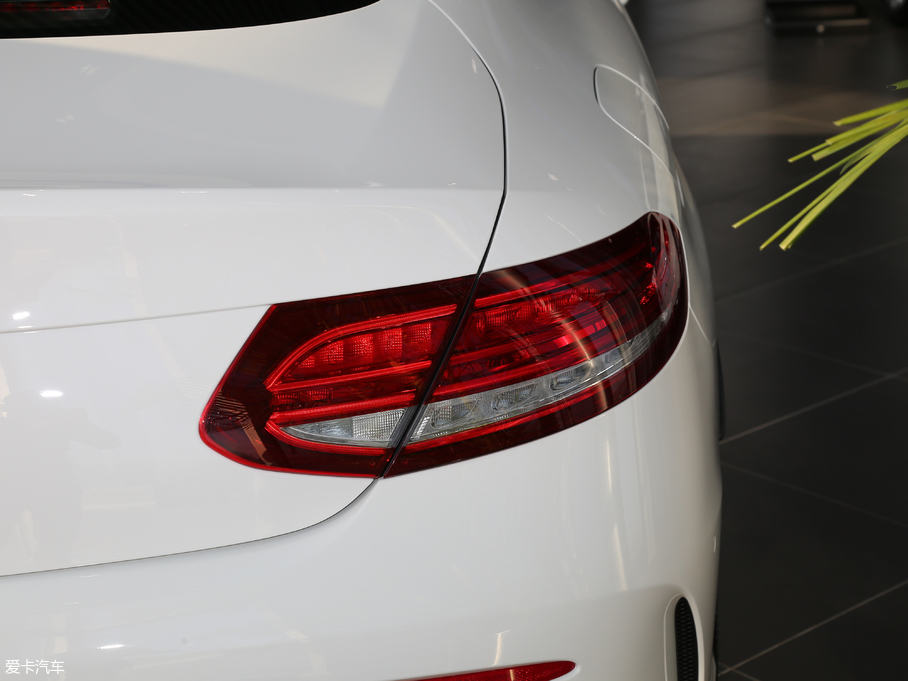 2017YCCoupe Ŀ C 200 I܇