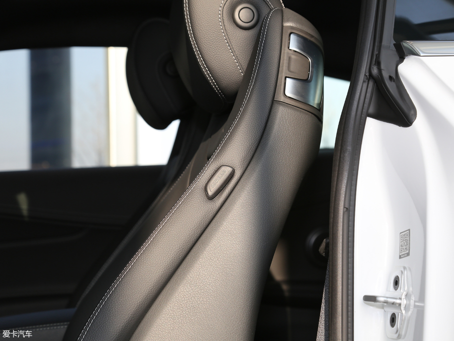 2017YCCoupe Ŀ C 200 I܇