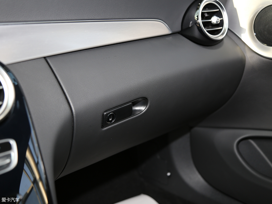 2017YCCoupe Ŀ C 200 I܇