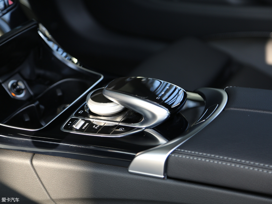 2017YCCoupe Ŀ C 200 I܇