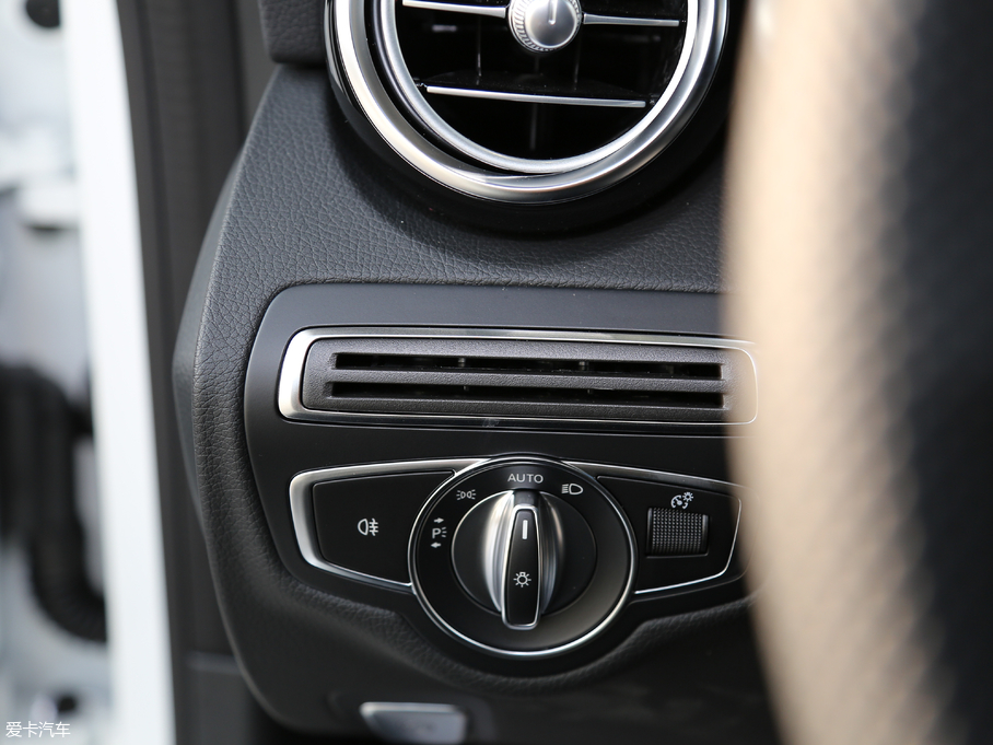 2017YCCoupe Ŀ C 200 I܇