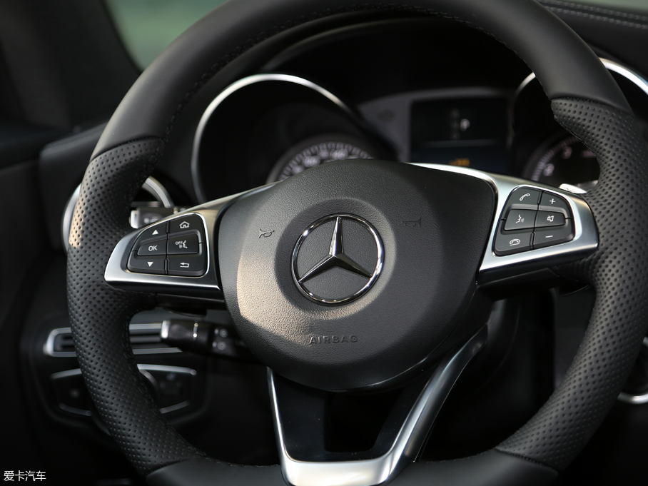 2017YCCoupe Ŀ C 200 I܇