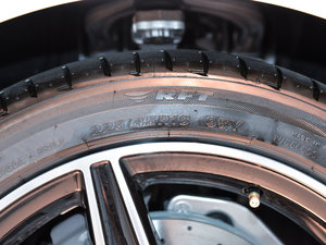 2017Ŀ C 200 I܇ ݆̥ߴ