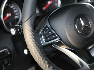 2017Ŀ C 200 I܇ п؅^