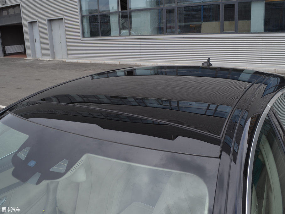 2017YS S 320 L ̄