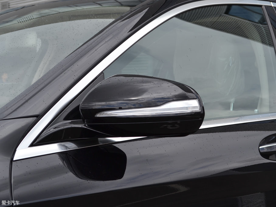 2017YS S 320 L ̄(w)