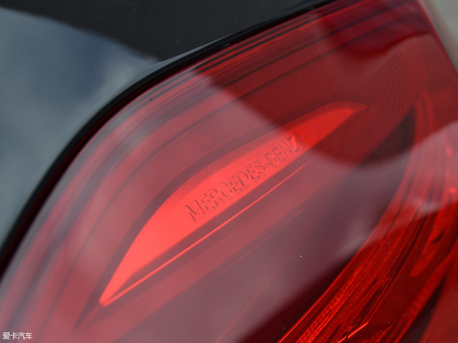 2017YS S 320 L ̄