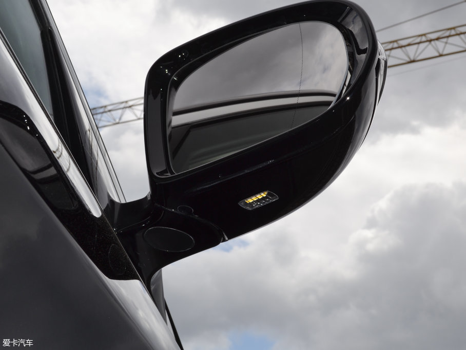 2017YS S 320 L ̄