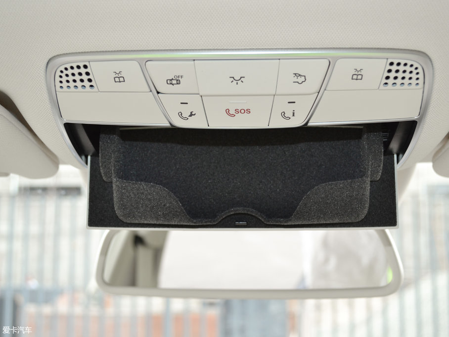 2017YS S 320 L ̄(w)