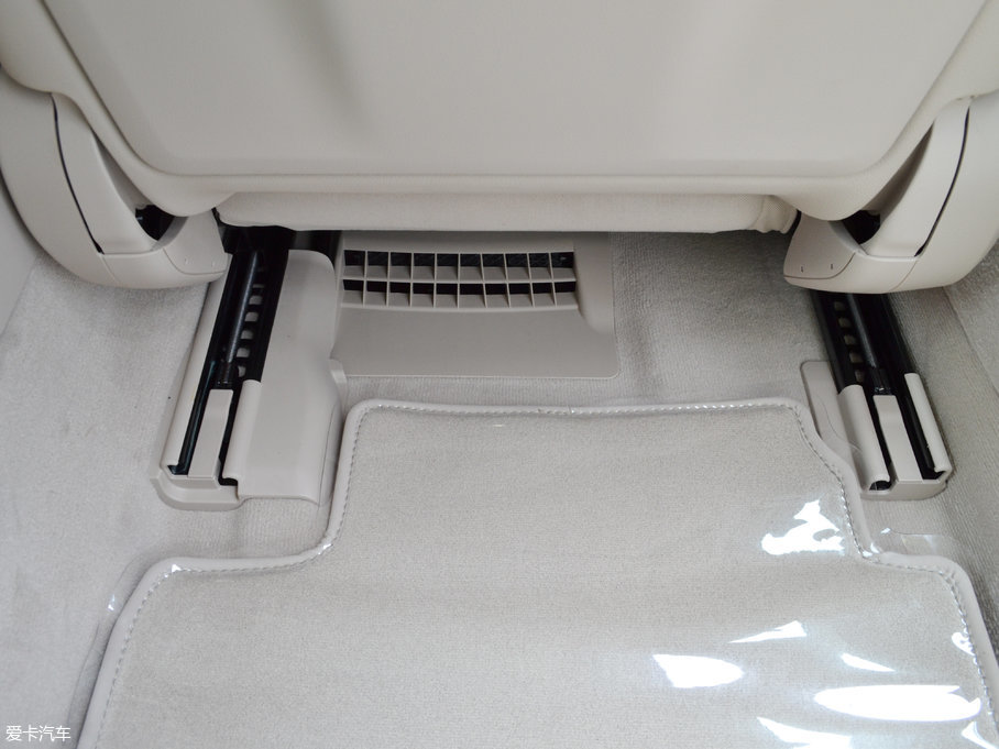 2017YS S 320 L ̄