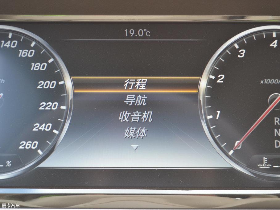 2017YS S 320 L ̄