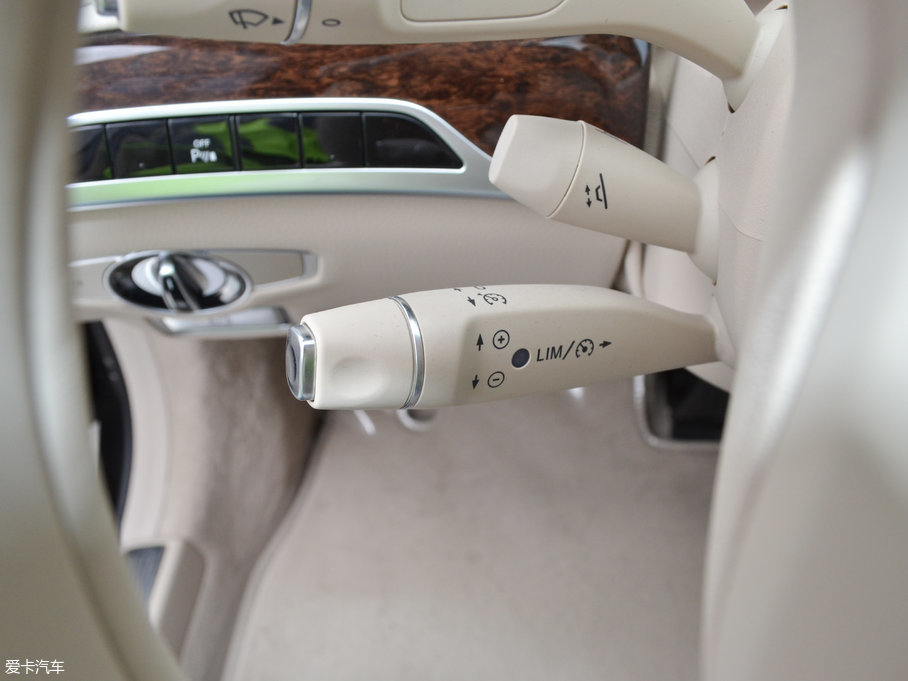 2017YS S 320 L ̄