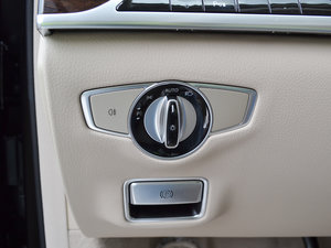 2017S 320 L ̄ п؅^