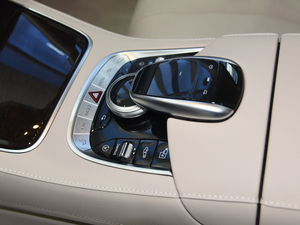 2017S 320 L ̄ п؅^