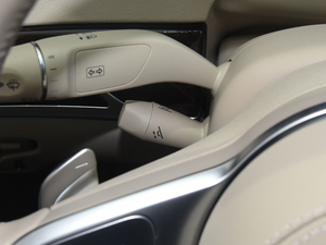 2017S 320 L ̄ п؅^