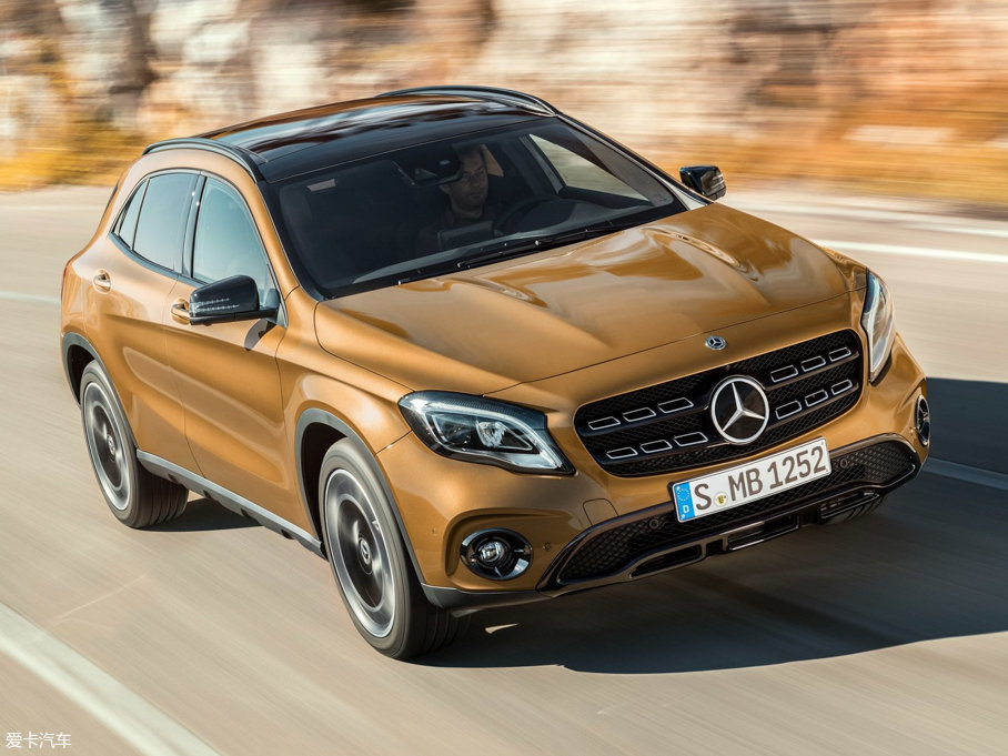 2018YGLA(M) 220d 4MATIC