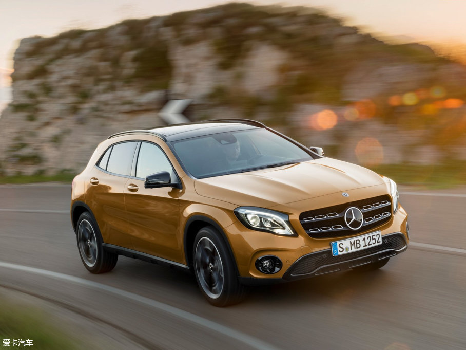 2018YGLA(M) 220d 4MATIC