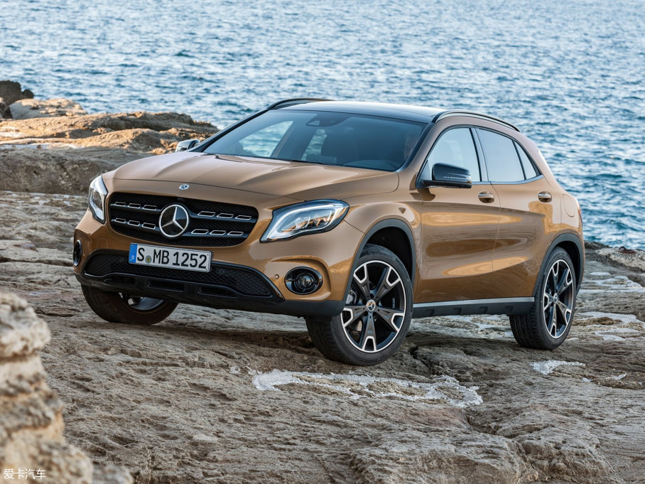 2018YGLA(M) 220d 4MATIC