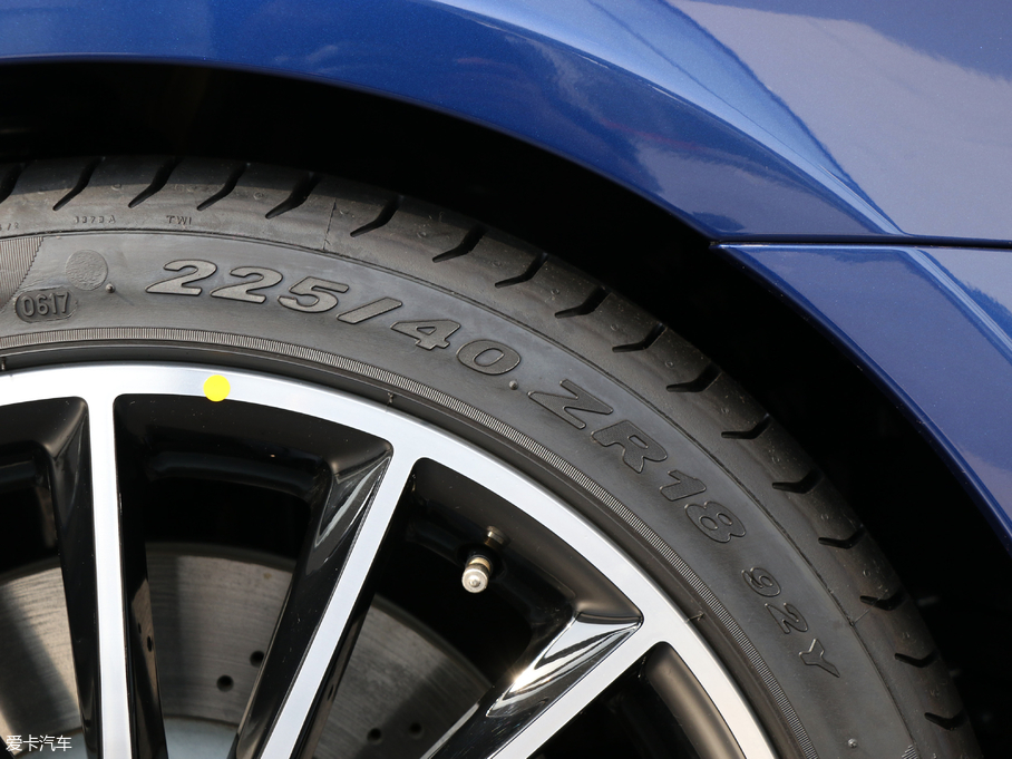 2017YSLC 300 A\(yn)(dng)