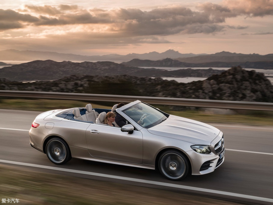 2017YE  Cabriolet