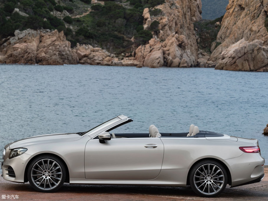 2017YE  Cabriolet