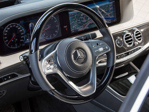 2018S 560 4MATIC п؅^