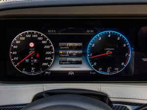 2018S 560 4MATIC п؅^