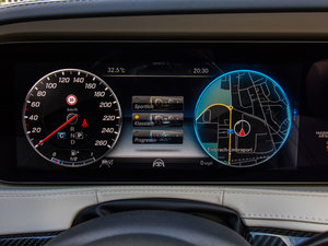 2018S 560 4MATIC п؅^