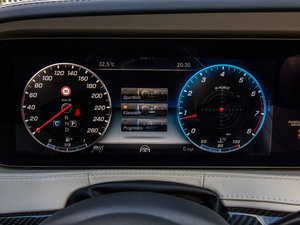 2018S 560 4MATIC п؅^