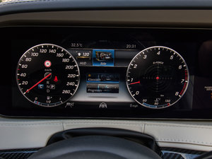 2018S 560 4MATIC п؅^