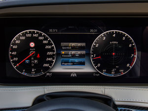 2018S 560 4MATIC п؅^