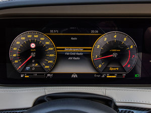 2018S 560 4MATIC п؅^