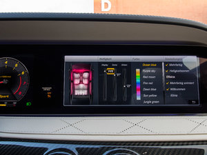 2018S 560 4MATIC п؅^