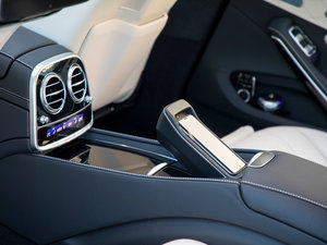 2018款S 560 4MATIC 中控区