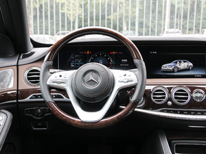 2018款S 350 L 方向盘