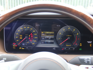 2018款S 350 L 仪表