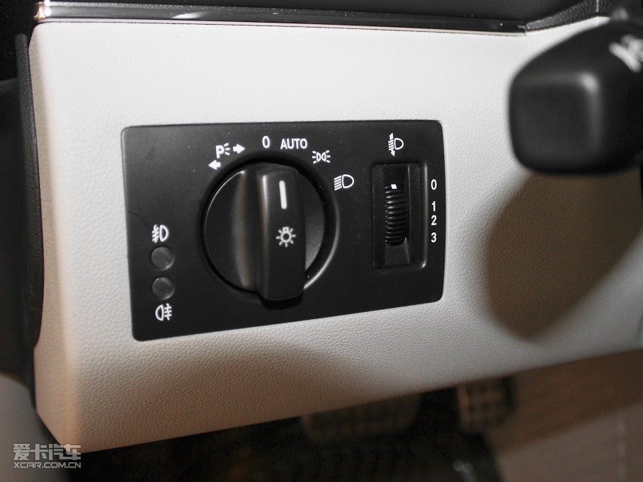 2009YB(j) B 200 A