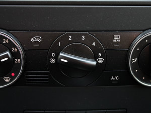 2009B 200 r п؅^(q)