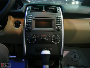2009款B 200 动感型 中控区