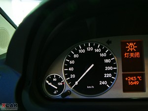 2009款B 200 动感型 中控区