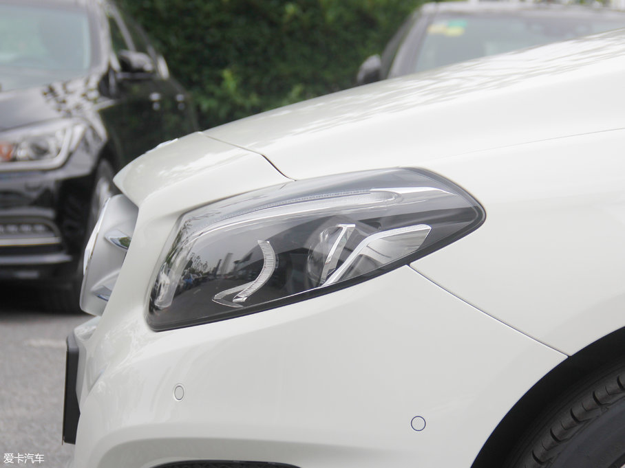 2017YB(j) B 200 (dng)