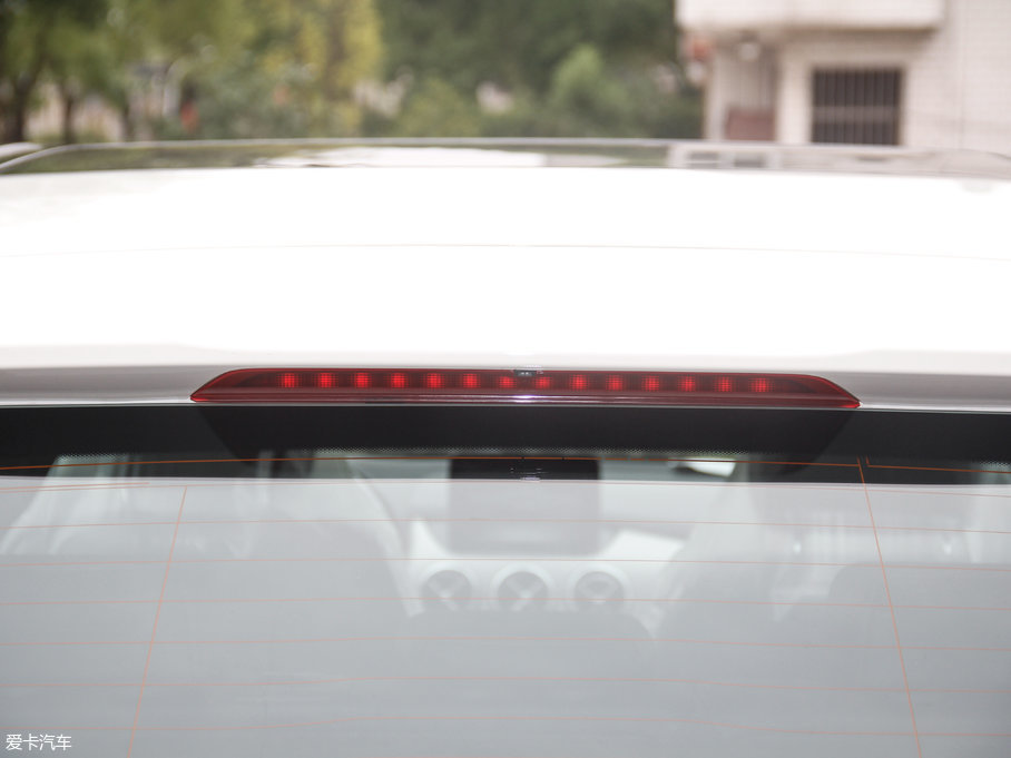 2017YB(j) B 200 (dng)