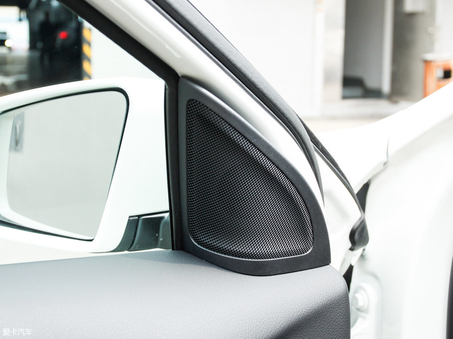 2017YA(M(jn)) A 200 r(sh)