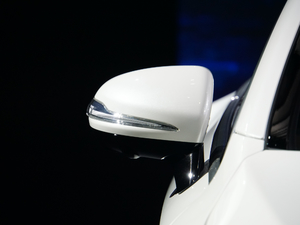 2018��S560 4MATIC �������^