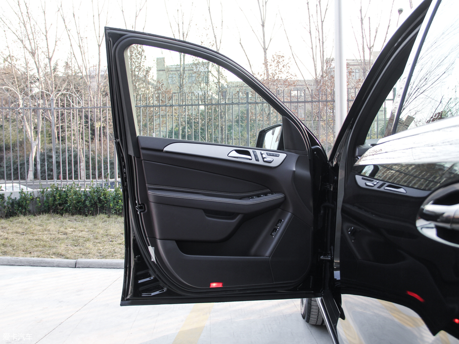 2018YGLS GLS 320 4MATIC